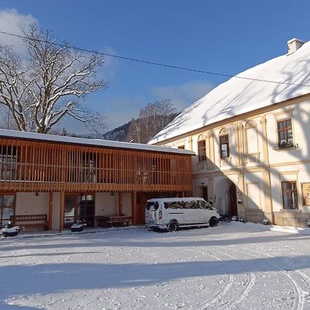 Apartment Ve Mlyne Teplice nad Metují Kültér fotó