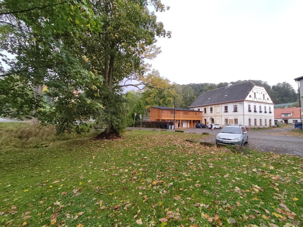 Apartment Ve Mlyne Teplice nad Metují Kültér fotó