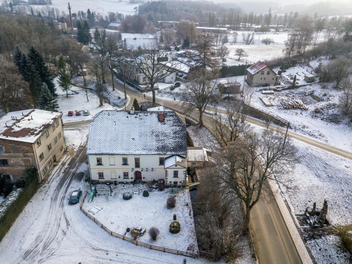 Apartment Ve Mlyne Teplice nad Metují Kültér fotó